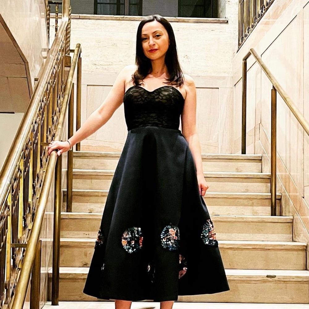 Sachin + Babi Gorgeous strapless lace top party dress🌹